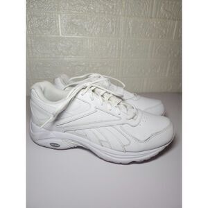 Reebok Walk Ultra DMX Max White 11W Women's Leather Walking Sneakers Normcore